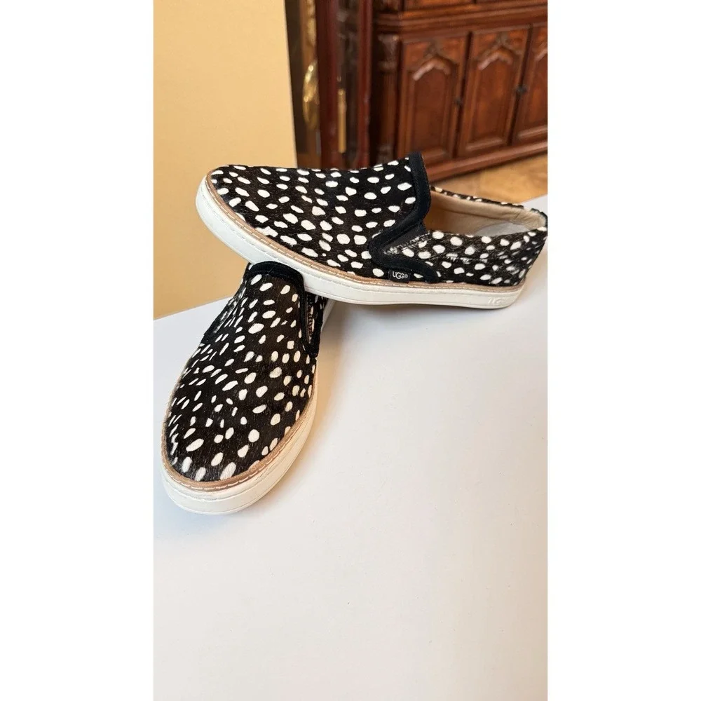 UGG Soleda Slip On Sneakers Women 8.5 Calf Hair Polka Dot Black White